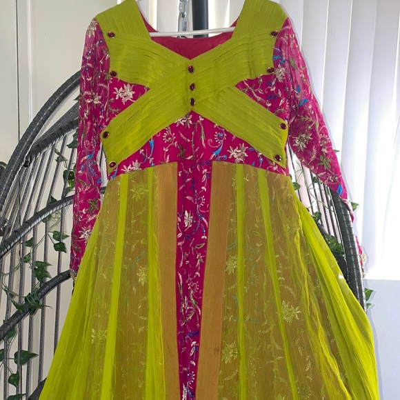 Pakistani designer wedding dress - Picture 7 of 7